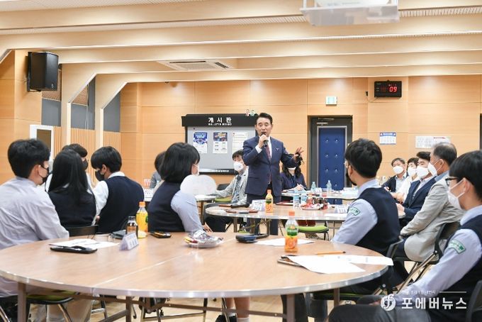 관내 고등학교 맞춤형 투 트랙 교육 지원