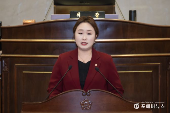 자치행정위원회 전혜연 의원이 제294회 임시회 2차 본회의에서 5분 자유발언을 하고 있다.