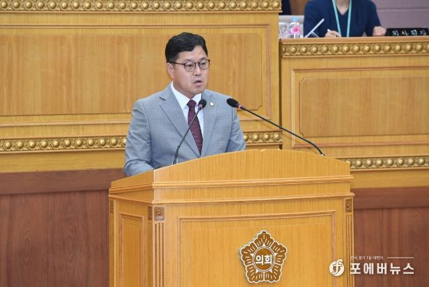 김현수 의원이 ‘경기북부특별자치도 설치 촉구 건의안’을 대표 발의하고 있다.