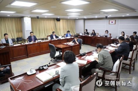 수원특례시의회 도시환경위원회, 조례안 등 안건심사