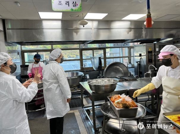 이천교육지원청, 가을철 식중독 예방 학교급식 특별점검