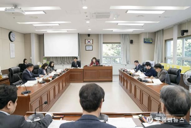 용인특례시의회 문화복지위원회, 행정사무감사 4일차-용인시청소년미래재단, 용인시장학재단, 용인문화재단, 용인시축구센터, 용인도시공사 행정사무감사 실시