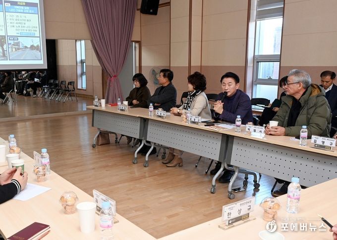 김동근 시장이 1월 23일 ‘신곡권역 현장 티타임’을 진행하고 있다.