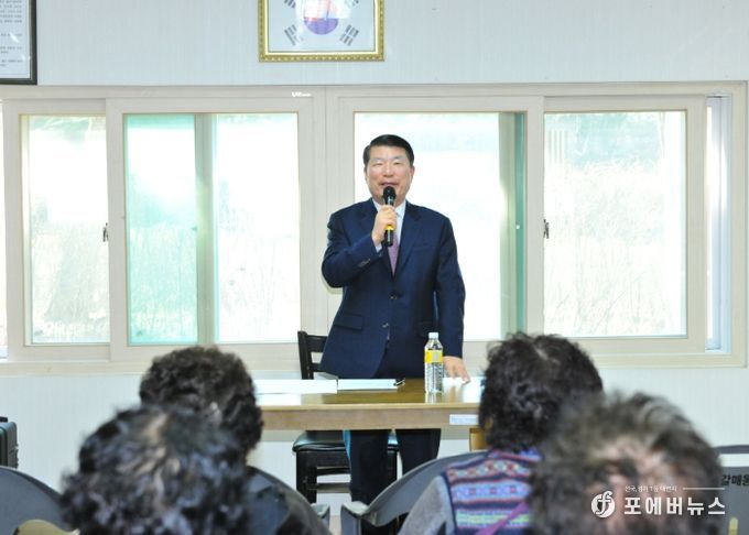 백경현 구리시장, 섬김행정 몸소 나서…갈매이스트힐아파트경로당 현장 방문