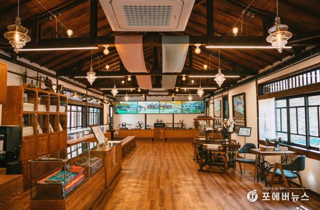 ‘전통과 현대의 매력이 한 곳에’ 강화 소창체험관, 문체부 ‘로컬100 스탬프 투어’ 대상지 선정