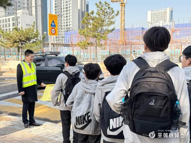 김정헌 중구청장, 운서중에서 60회차 ‘등굣길 교통안전 캠페인’ 실시