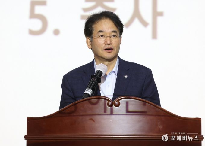 고양특례시 장애인체육선수단의 해단식에서 축사 중인 이동환 고양특례시장