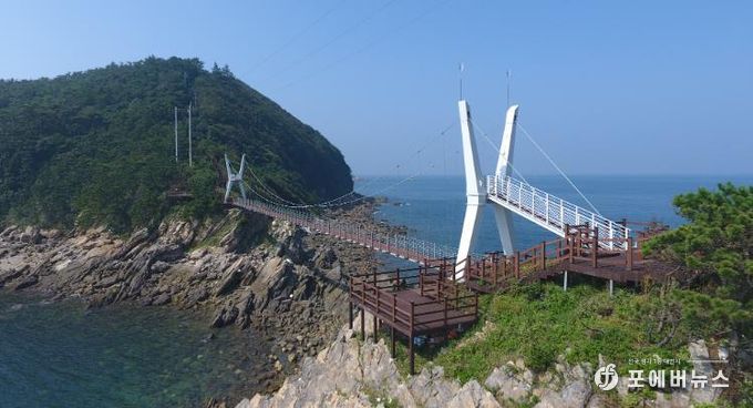 고군산군도K관광섬의중심으로떠오르다(방축도출렁다리)