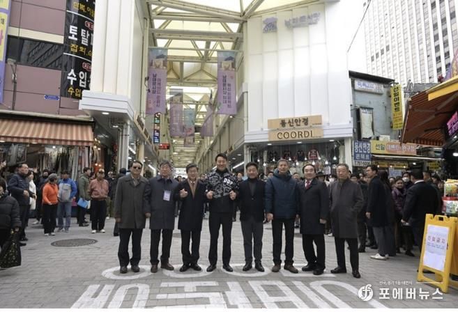 남대문시장 아케이드 준공식 사진