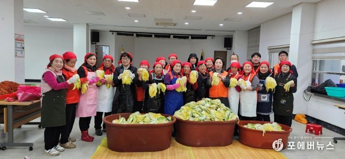 북내면 한마음봉사회의 겨울나기 ‘사랑의 김장 나눔’