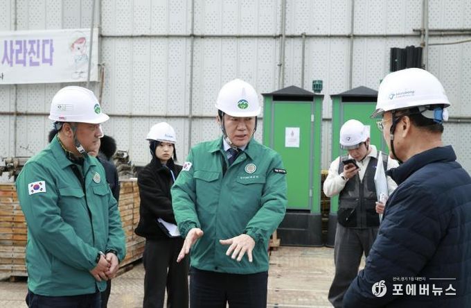 지난 2월 해빙기 대비 건축공사장 안전점검에 나선 박준희 관악구청장