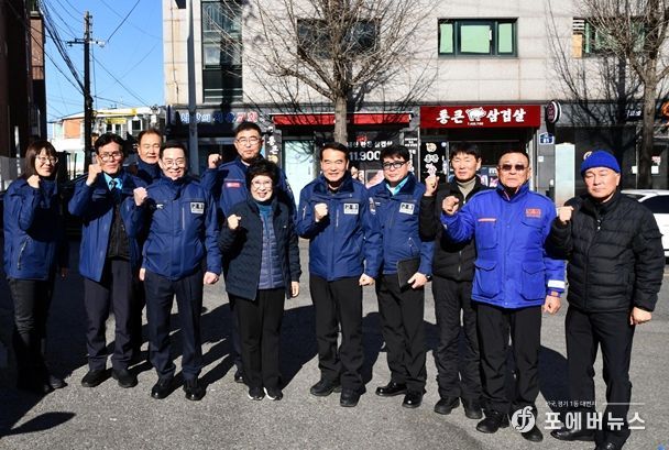미추홀구의회 전경애 의장 및 미추홀구 모범운전자회 임원진 단체