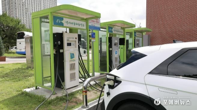 과천시, 전기차 충전구역 주차 기준 강화…2월 5일부터 주민신고제 시행