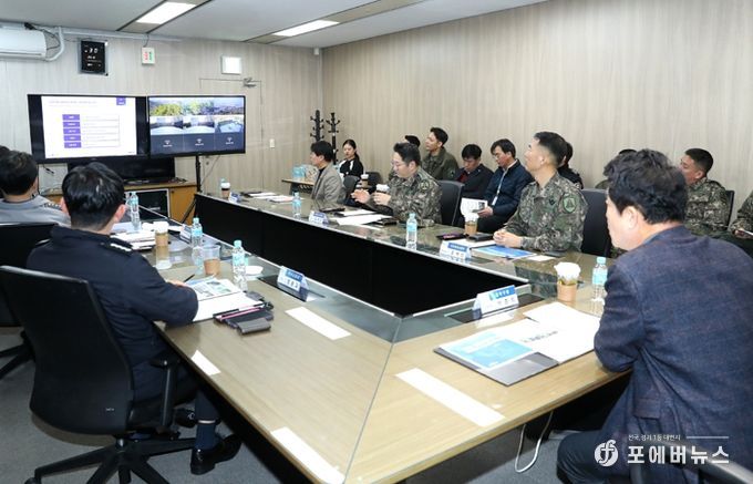 지난 연말 관악구가 관계 기관과 ICT 산불 감시 플랫폼 시연회를 개최했다