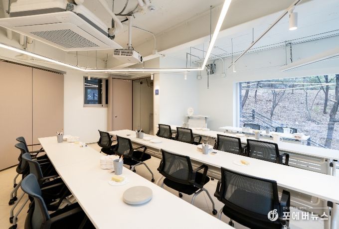 성북구, 폐경로당의 아름다운 변신... 커피향과 도자기 온기가 흐르는 성북 행복더함 개소